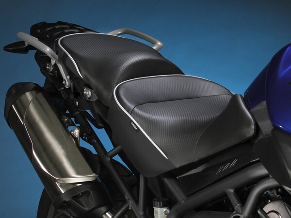 TRIUMPH TIGER 800/800 XC (2011-19) - World Sport Adventure Touring Seat, Silver Welt